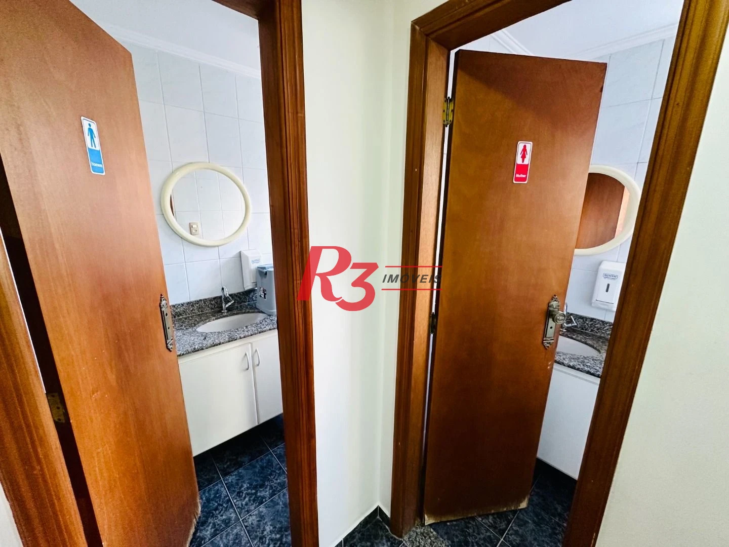 Apartamento com 2 dormitórios à venda, 78 m² por R$ 550.000,00 - Campo Grande - Santos/SP