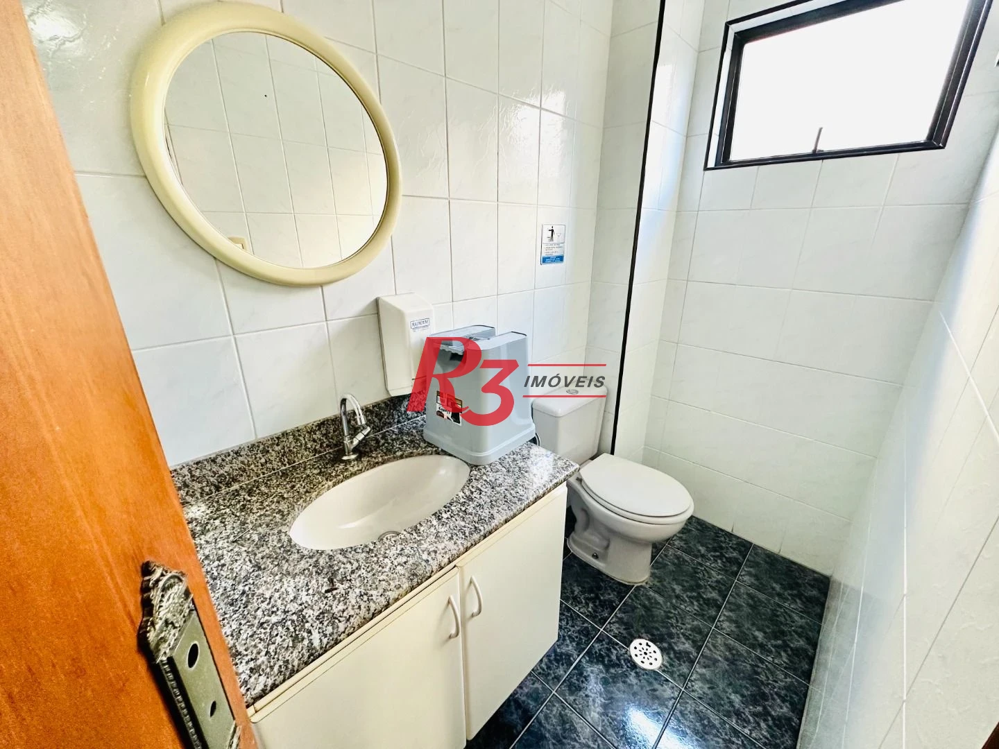 Apartamento com 2 dormitórios à venda, 78 m² por R$ 550.000,00 - Campo Grande - Santos/SP