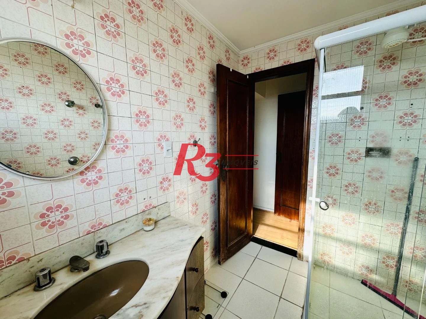Apartamento com 3 dormitórios à venda, 175 m² por R$ 998.000,00 - Gonzaga - Santos/SP