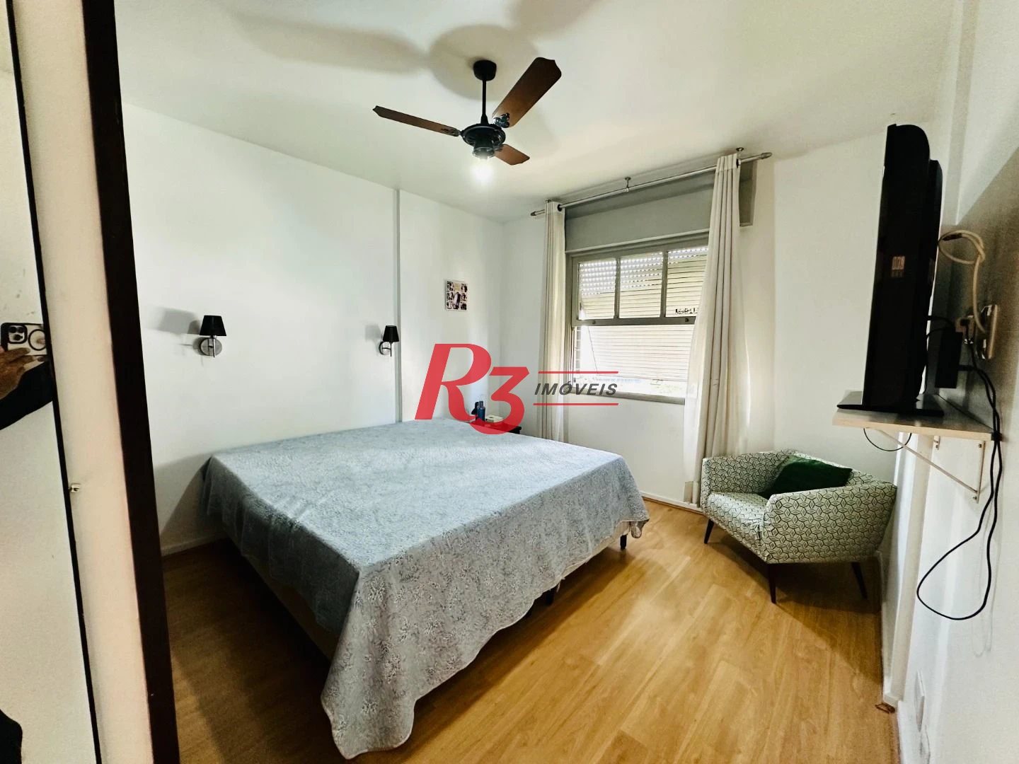 Apartamento com 3 dormitórios à venda, 175 m² por R$ 998.000,00 - Gonzaga - Santos/SP