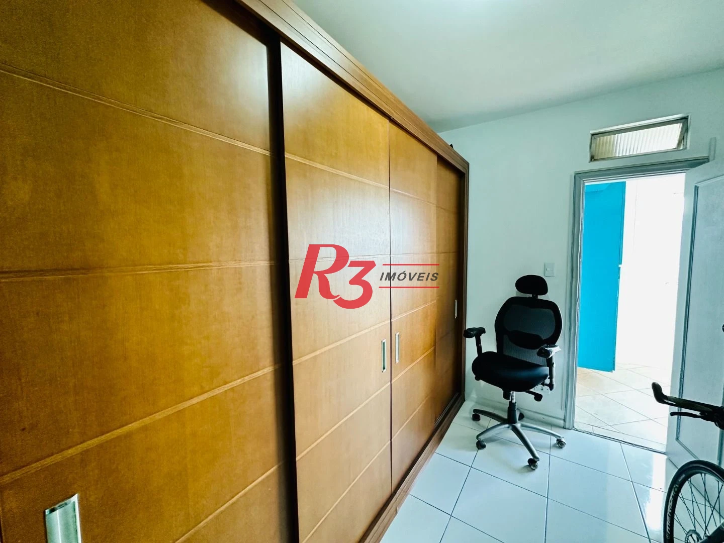 Apartamento com 3 dormitórios à venda, 175 m² por R$ 998.000,00 - Gonzaga - Santos/SP