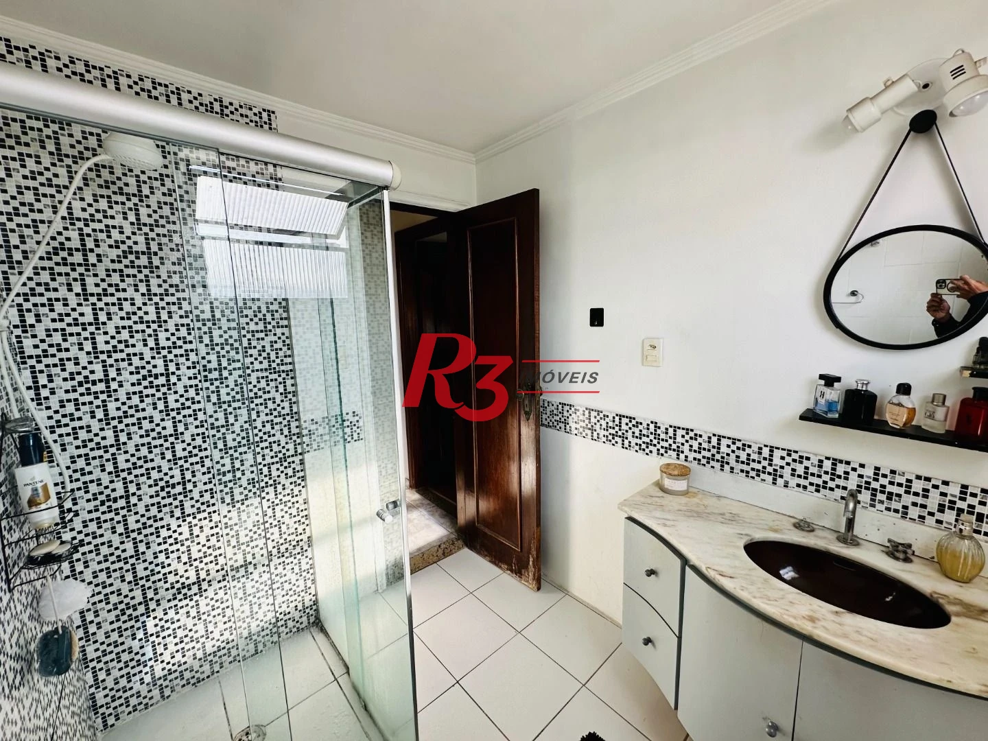 Apartamento com 3 dormitórios à venda, 175 m² por R$ 998.000,00 - Gonzaga - Santos/SP