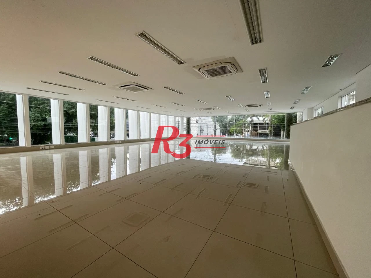 Loja para alugar, 399 m² por R$ 33.252,95/mês - Vila Mathias - Santos/SP
