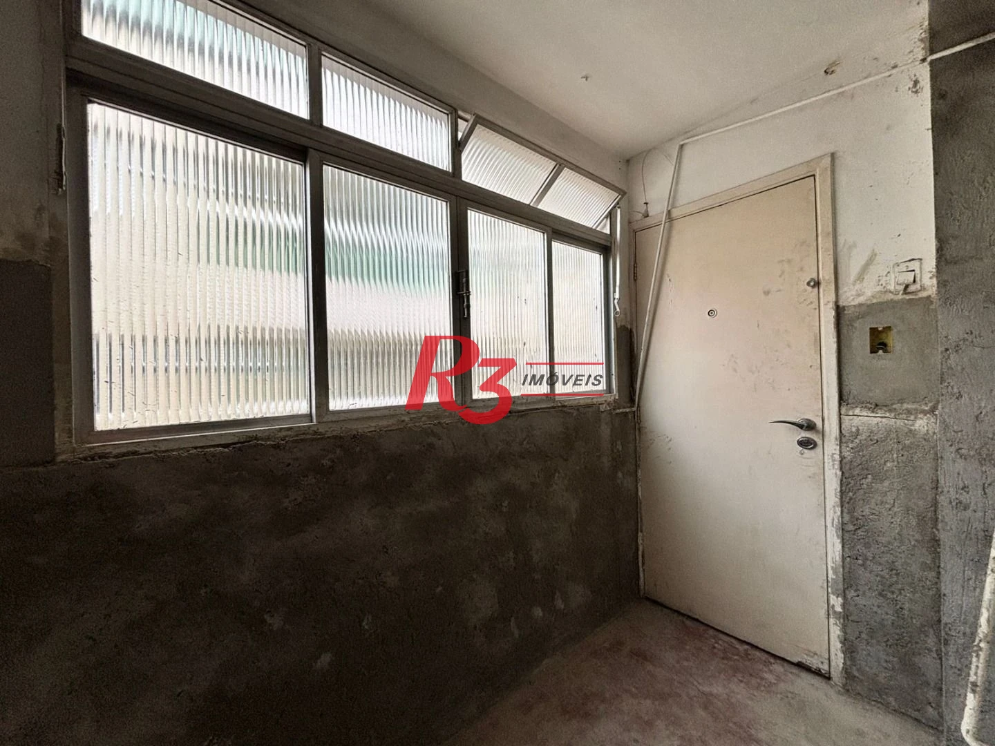 Apartamento com 2 dormitórios à venda, 120 m² por R$ 850.000,00 - Gonzaga - Santos/SP
