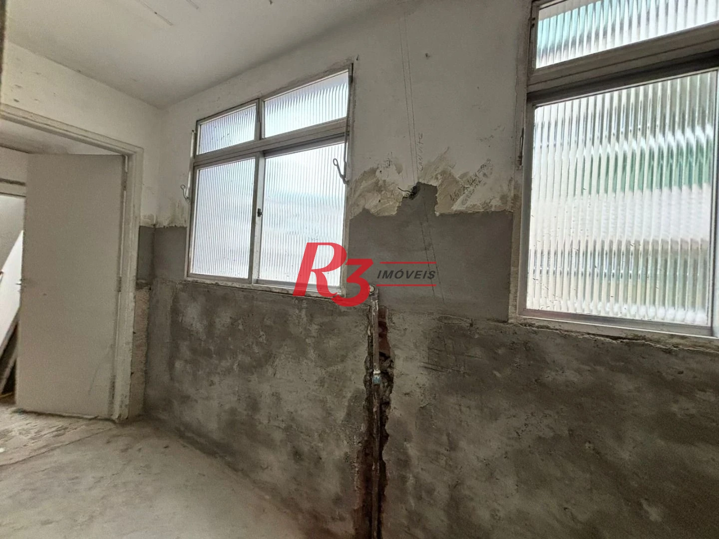 Apartamento com 2 dormitórios à venda, 120 m² por R$ 850.000,00 - Gonzaga - Santos/SP