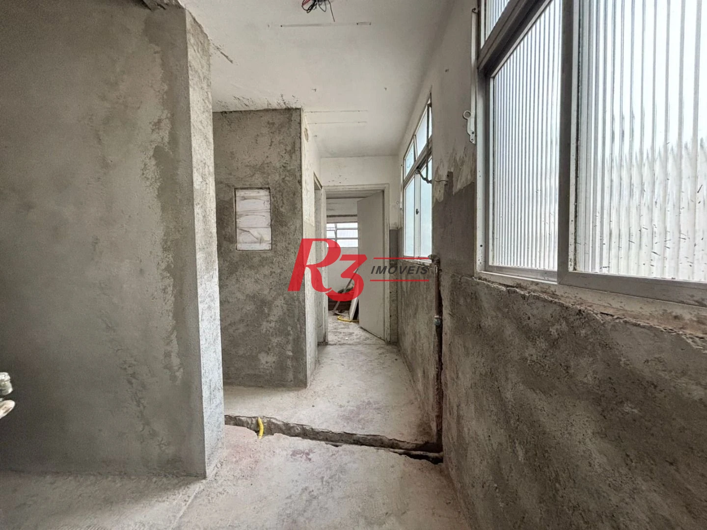 Apartamento com 2 dormitórios à venda, 120 m² por R$ 850.000,00 - Gonzaga - Santos/SP