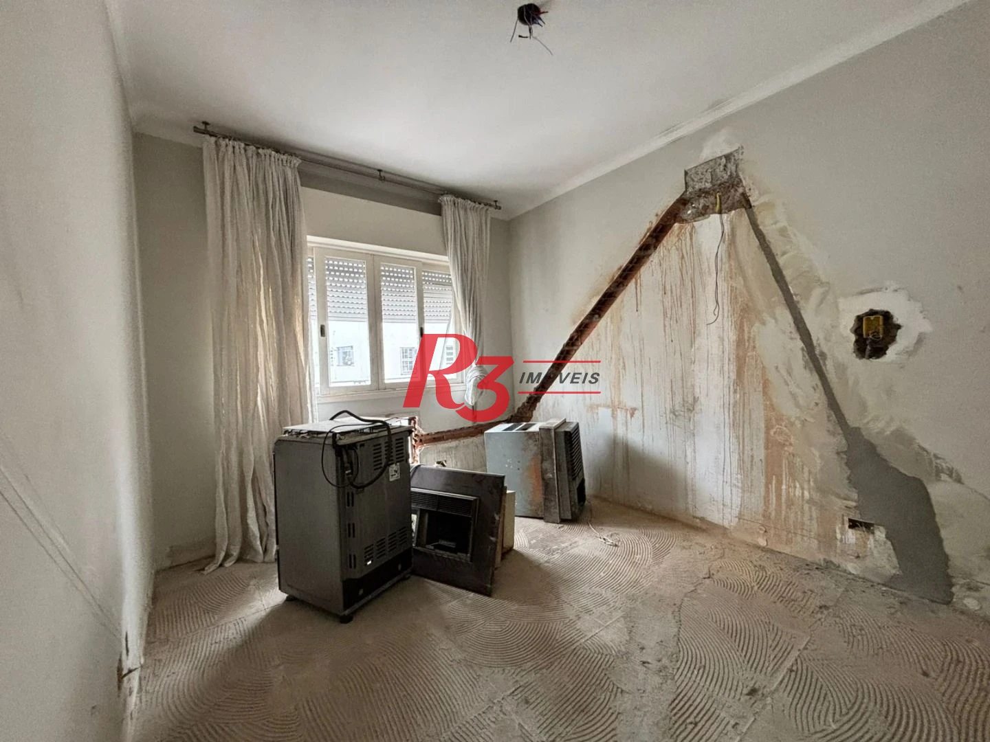 Apartamento com 2 dormitórios à venda, 120 m² por R$ 850.000,00 - Gonzaga - Santos/SP