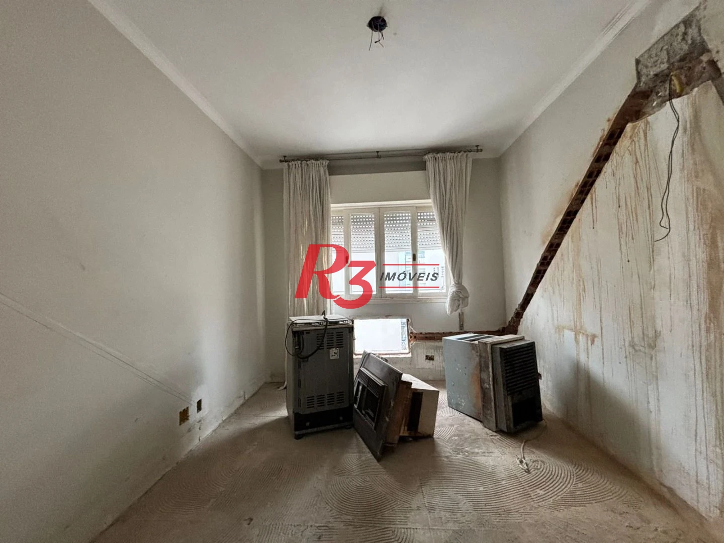 Apartamento com 2 dormitórios à venda, 120 m² por R$ 850.000,00 - Gonzaga - Santos/SP