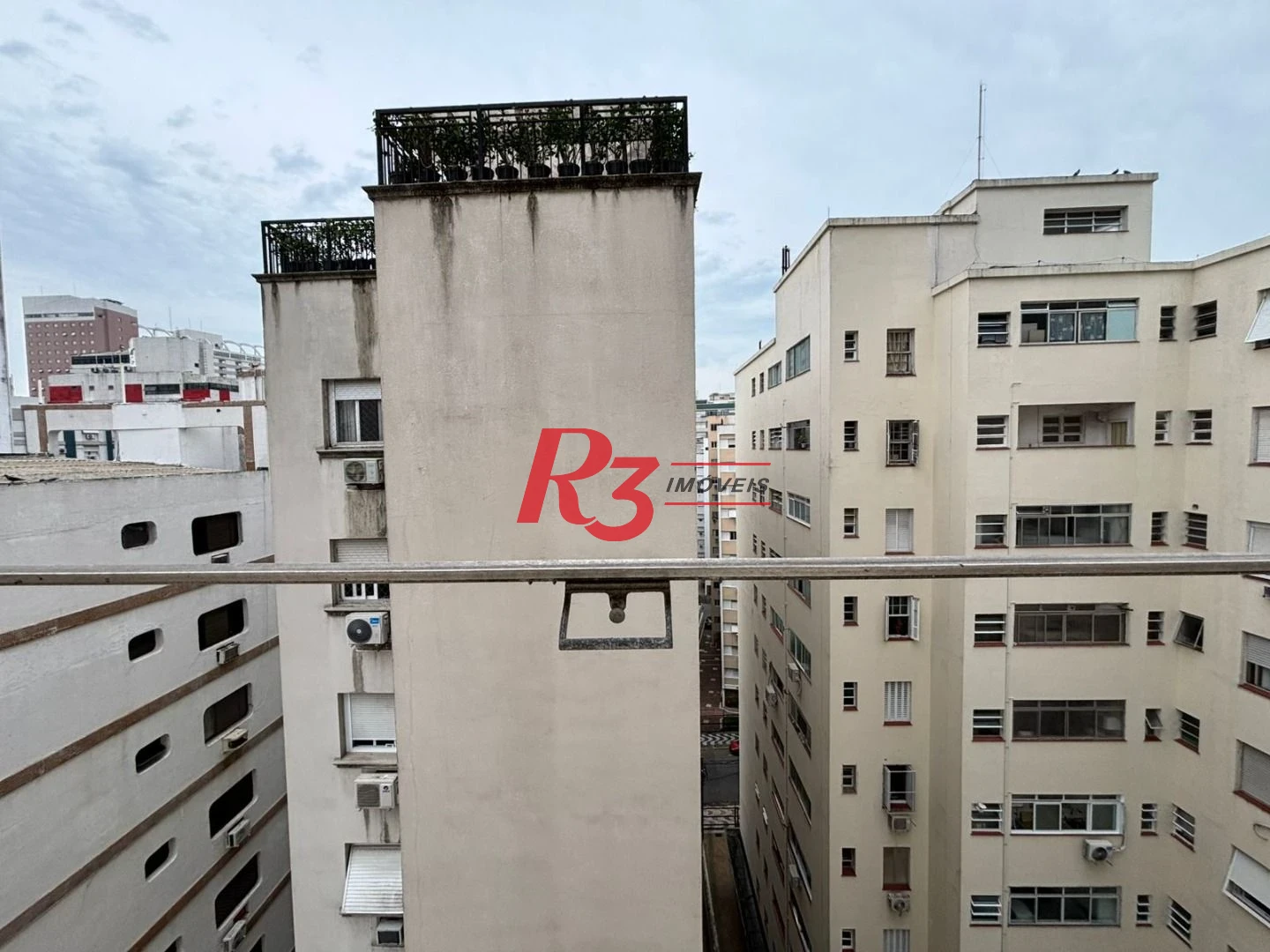 Apartamento com 2 dormitórios à venda, 120 m² por R$ 850.000,00 - Gonzaga - Santos/SP