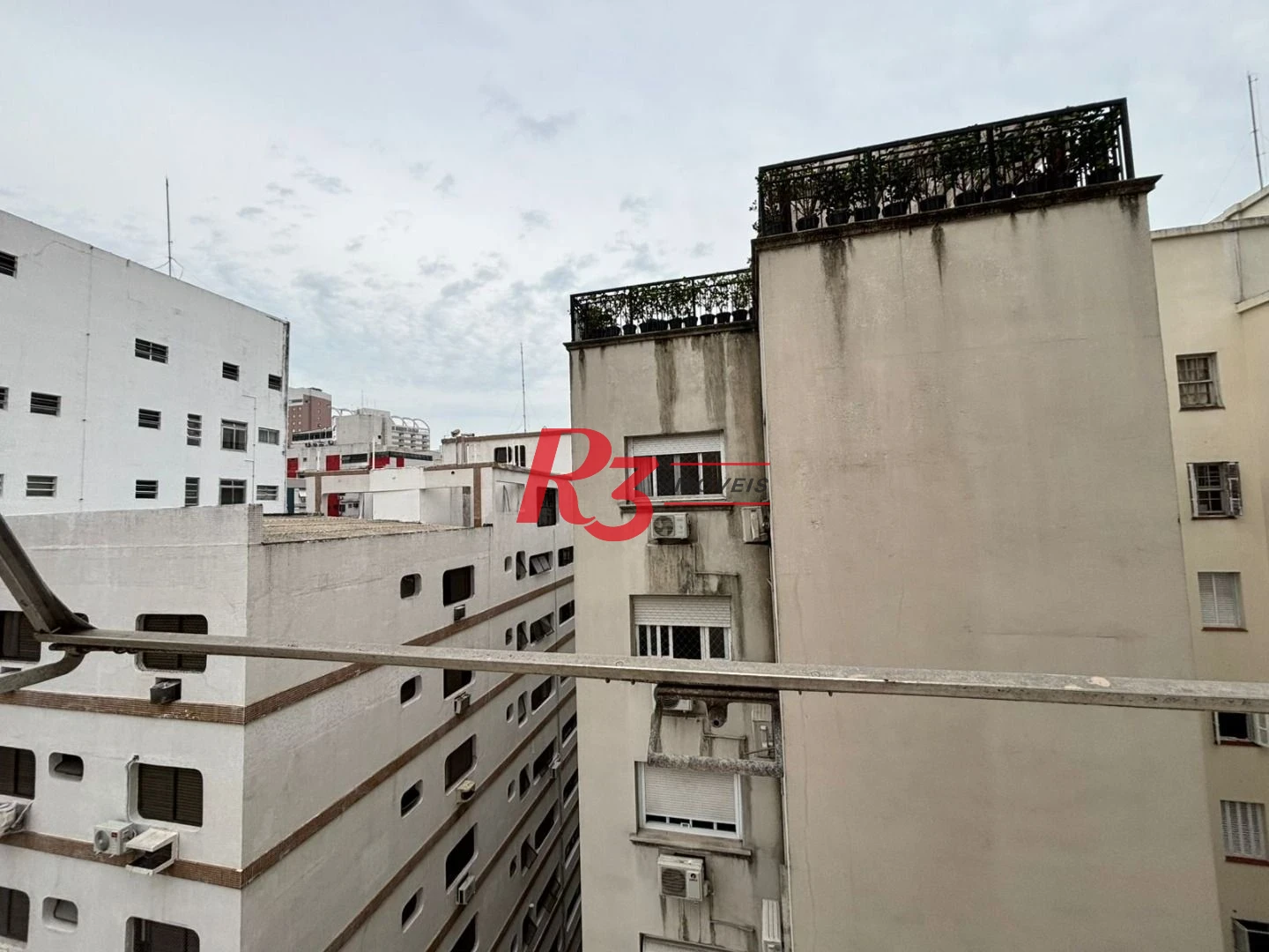 Apartamento com 2 dormitórios à venda, 120 m² por R$ 850.000,00 - Gonzaga - Santos/SP