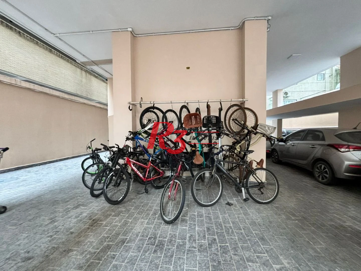 Apartamento com 2 dormitórios à venda, 120 m² por R$ 850.000,00 - Gonzaga - Santos/SP