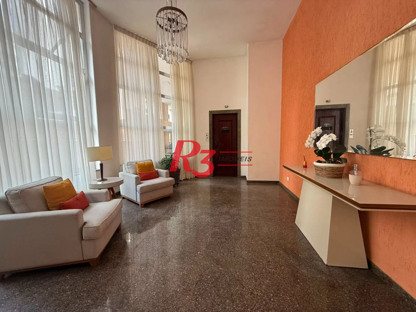 Apartamento com 2 dormitórios à venda, 120 m² por R$ 850.000,00 - Gonzaga - Santos/SP