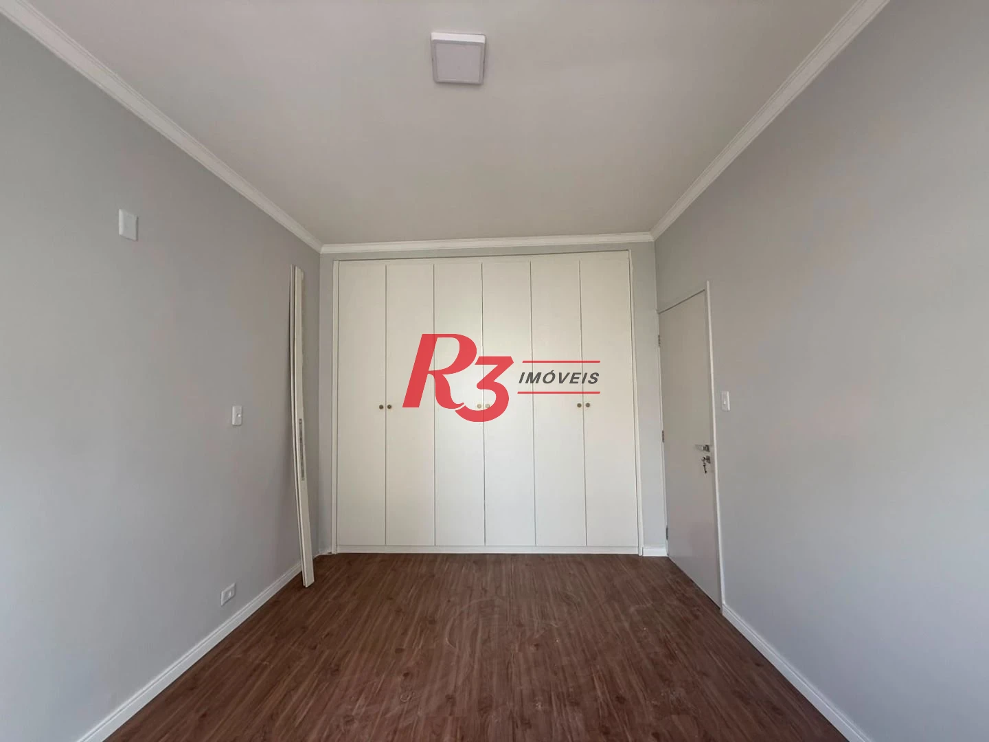 Apartamento com 2 dormitórios à venda, 120 m² por R$ 850.000,00 - Gonzaga - Santos/SP
