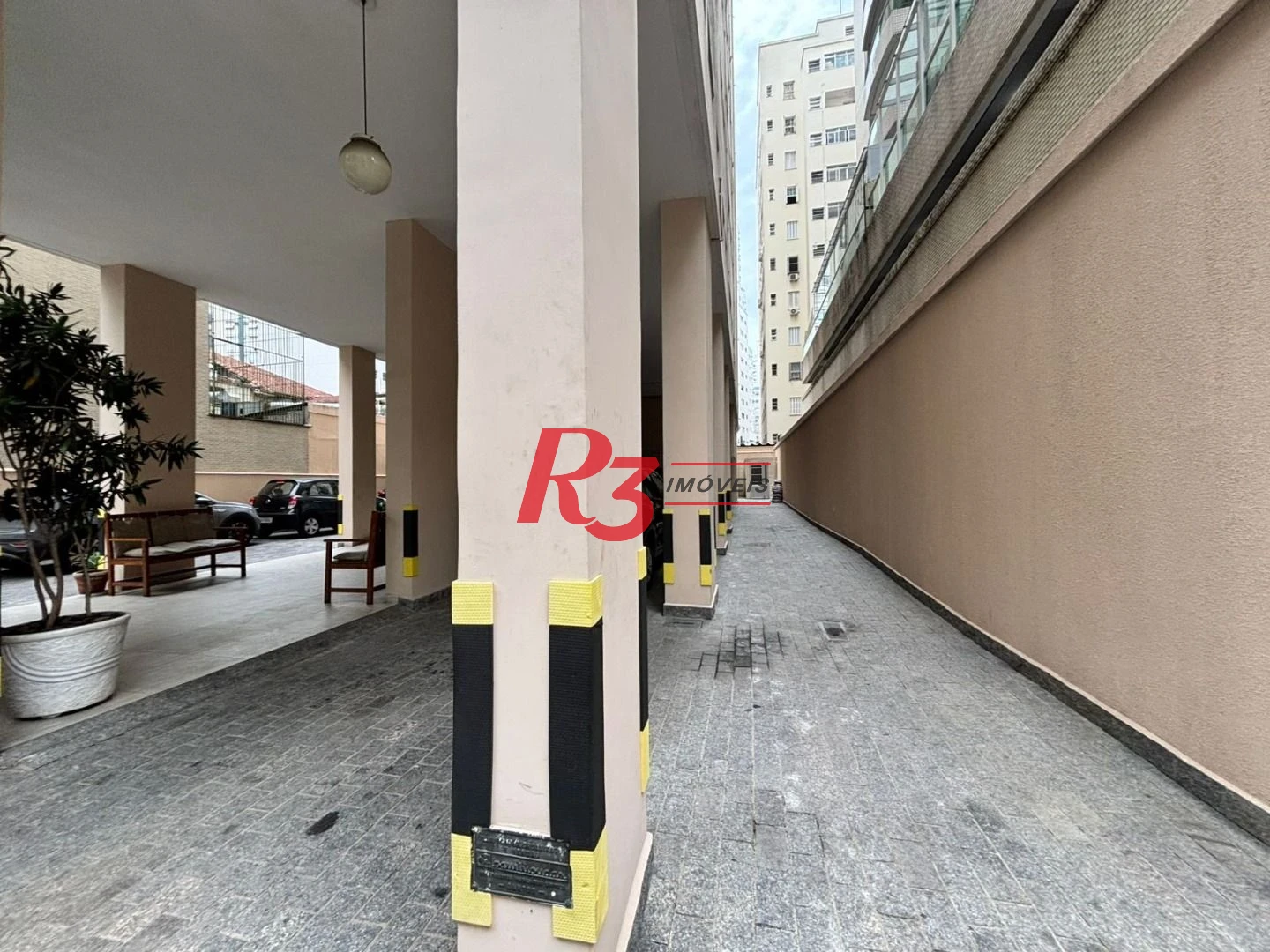 Apartamento com 2 dormitórios à venda, 120 m² por R$ 850.000,00 - Gonzaga - Santos/SP