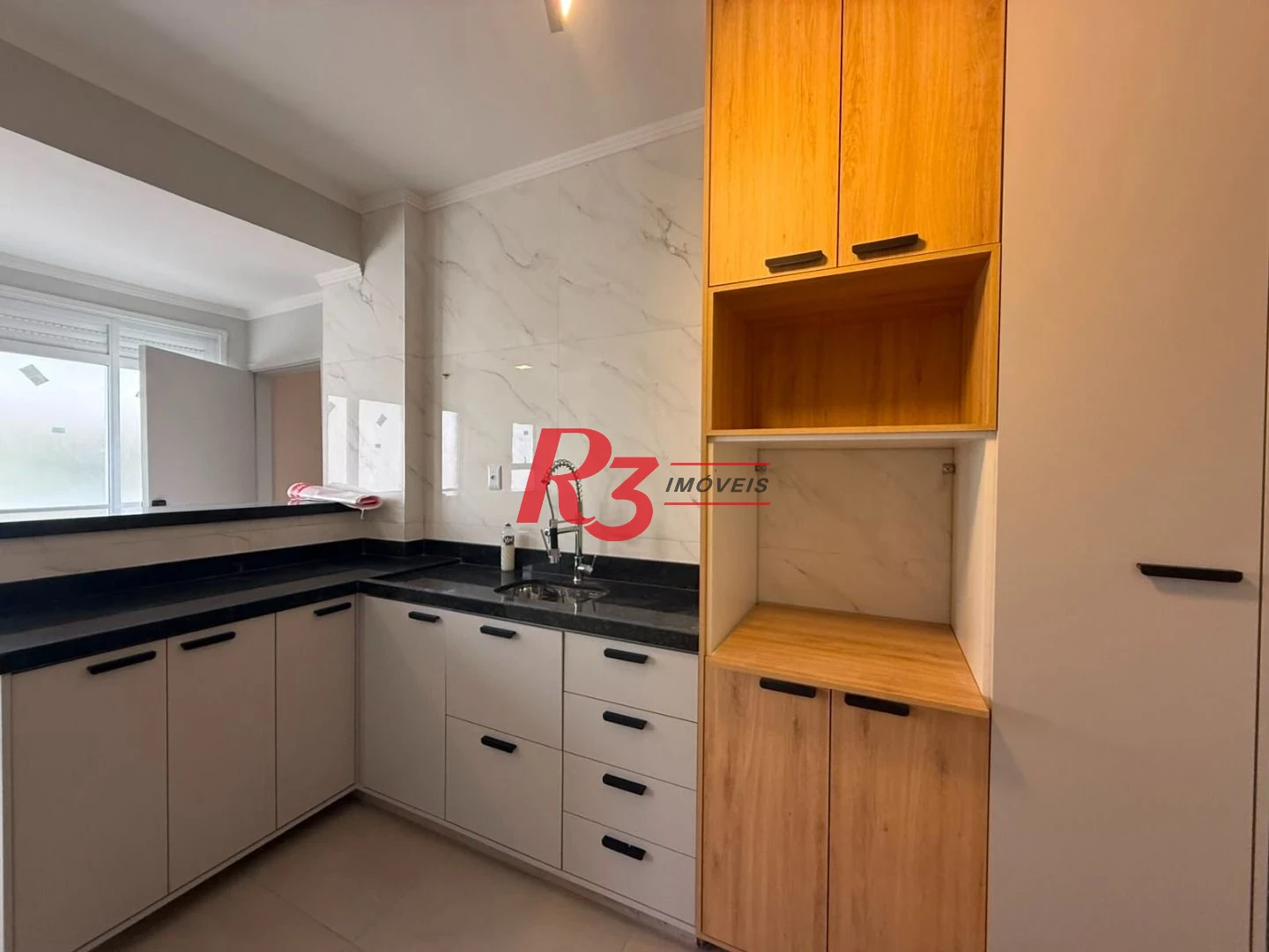 Apartamento com 2 dormitórios à venda, 120 m² por R$ 850.000,00 - Gonzaga - Santos/SP