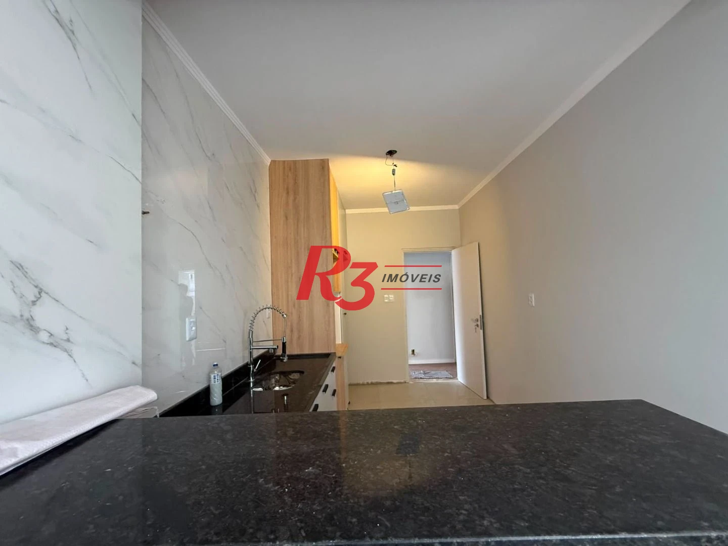 Apartamento com 2 dormitórios à venda, 120 m² por R$ 850.000,00 - Gonzaga - Santos/SP