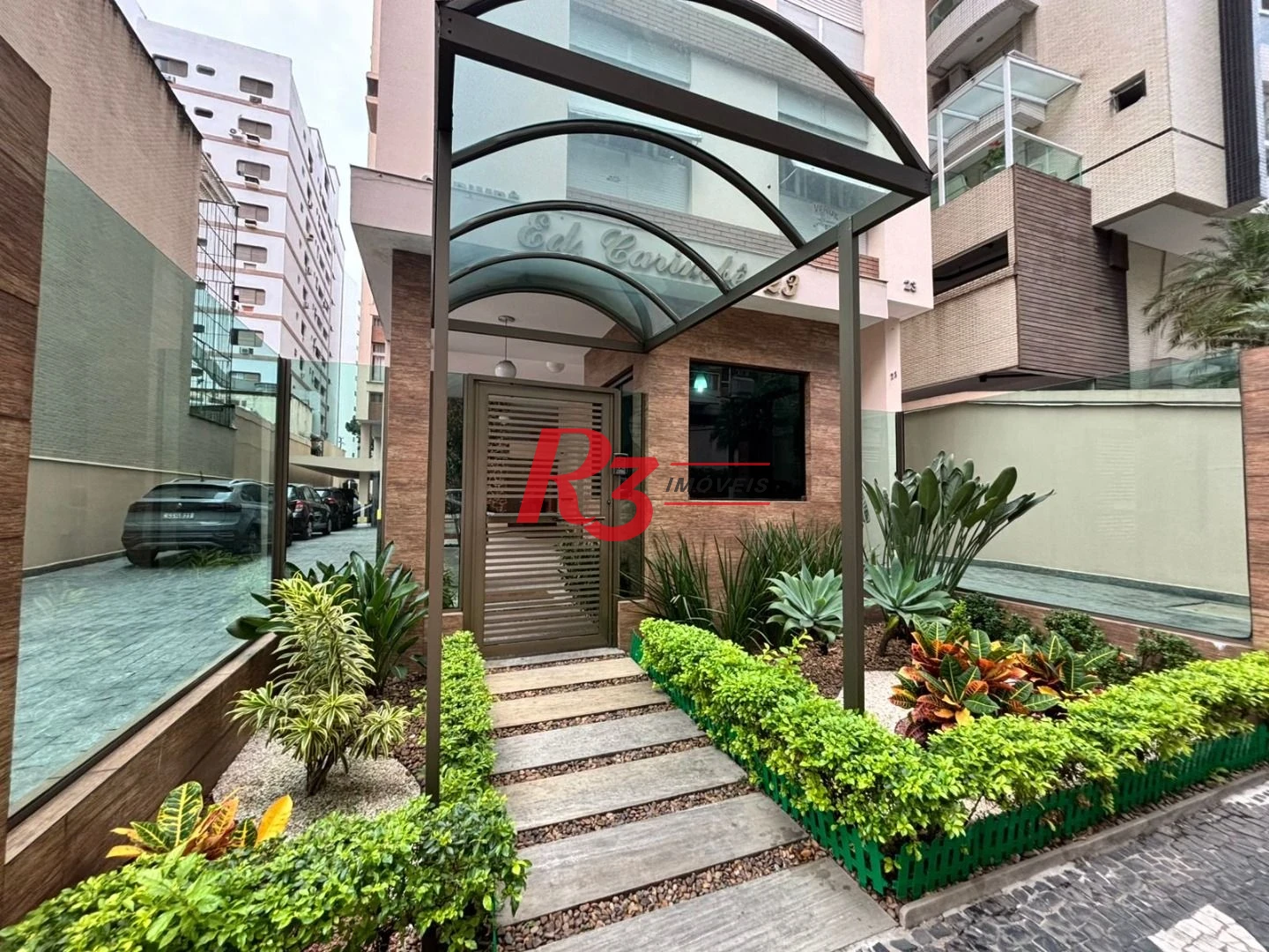 Apartamento com 2 dormitórios à venda, 120 m² por R$ 850.000,00 - Gonzaga - Santos/SP