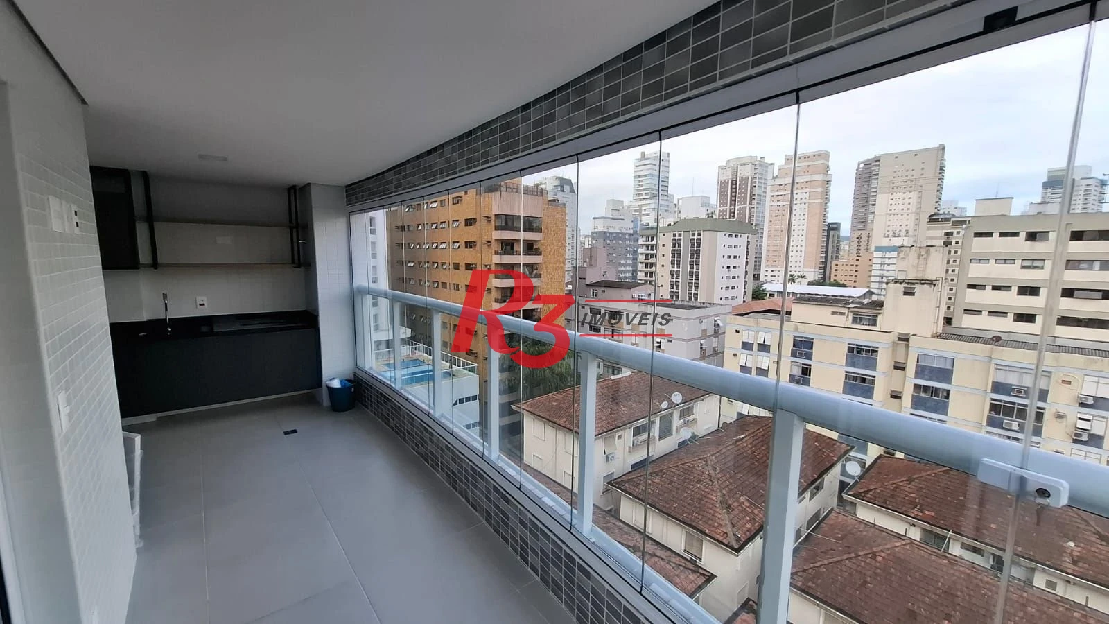 Apartamento com 2 dormitórios para alugar, 65 m² por R$ 6.300/mês - Vila Rica - Santos/SP