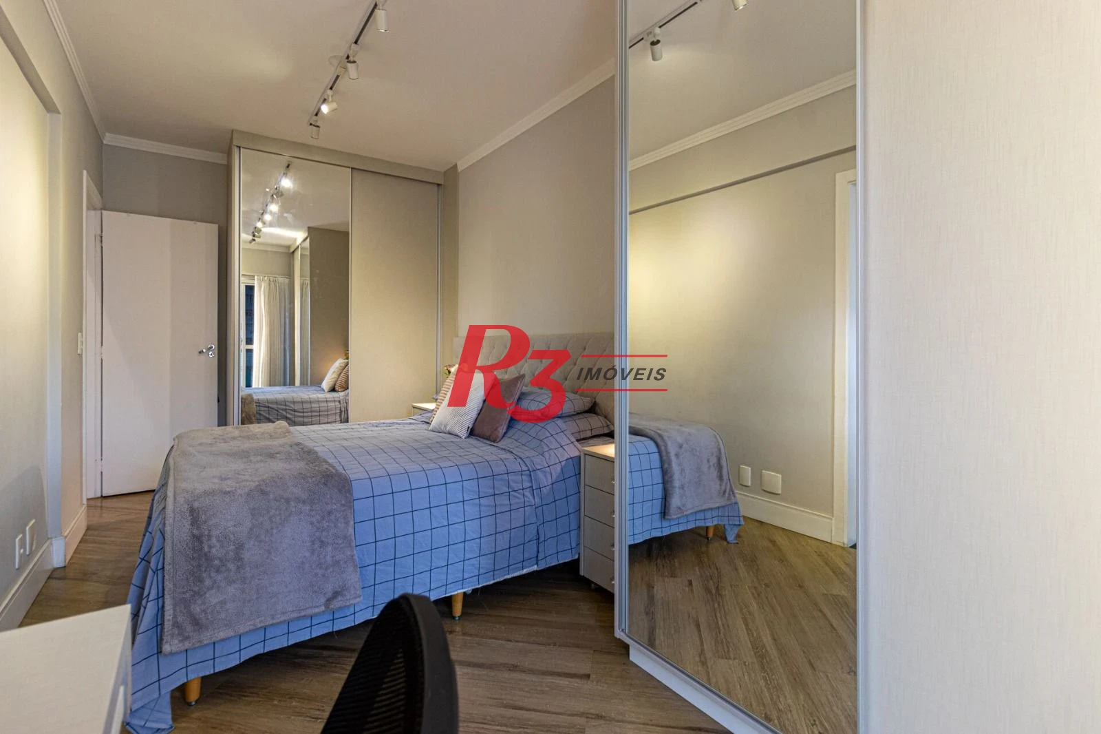 Cobertura com 3 dormitórios à venda, 170 m² por R$ 1.060.000,00 - Pompéia - Santos/SP