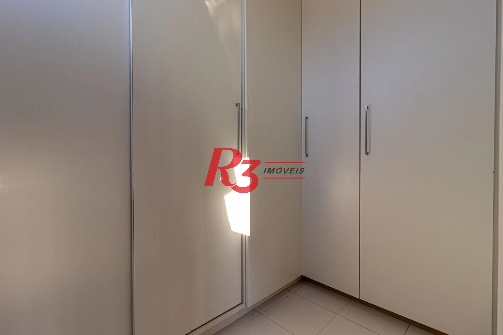 Cobertura com 3 dormitórios à venda, 170 m² por R$ 1.060.000,00 - Pompéia - Santos/SP