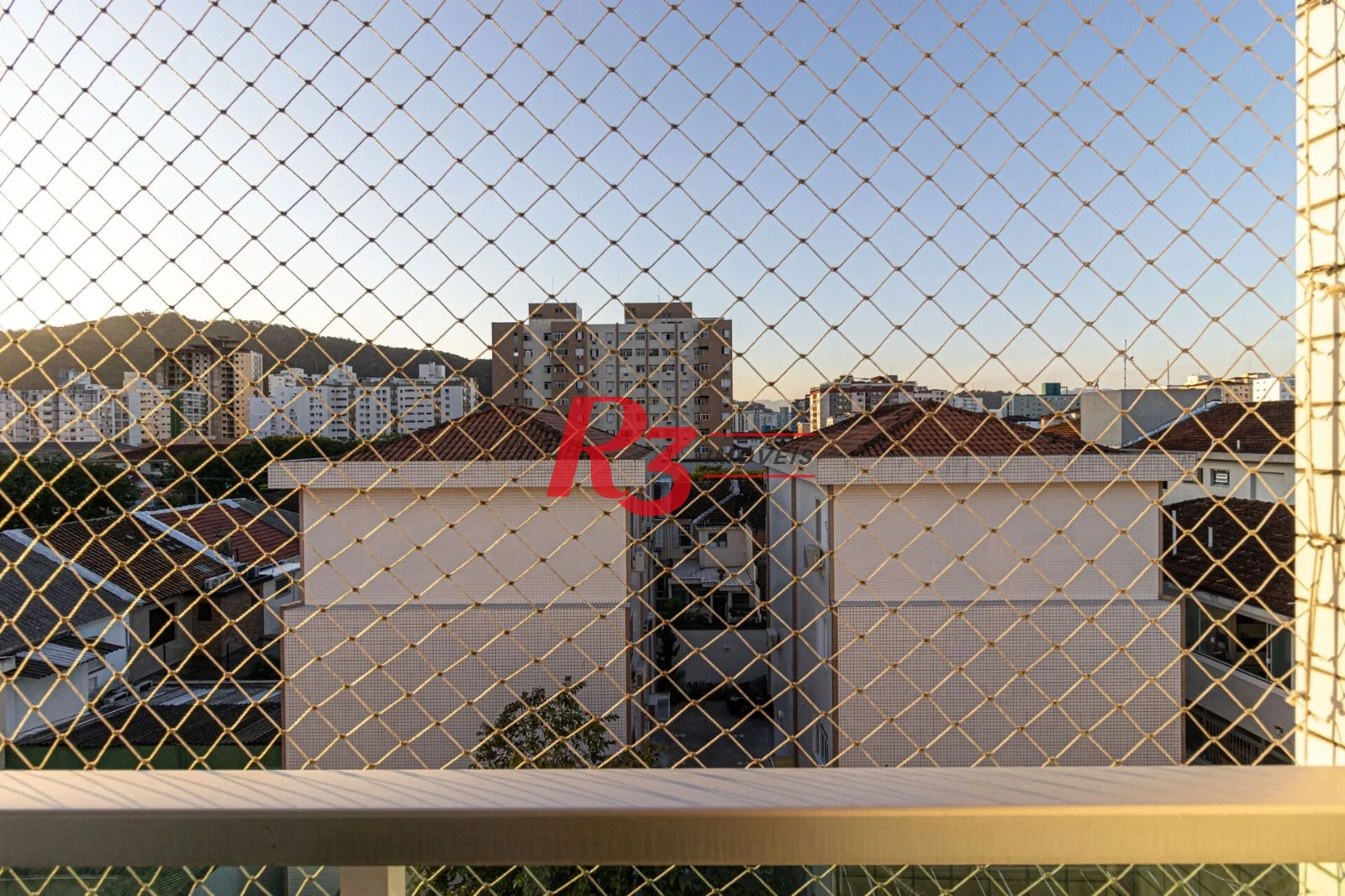 Cobertura com 3 dormitórios à venda, 170 m² por R$ 1.060.000,00 - Pompéia - Santos/SP