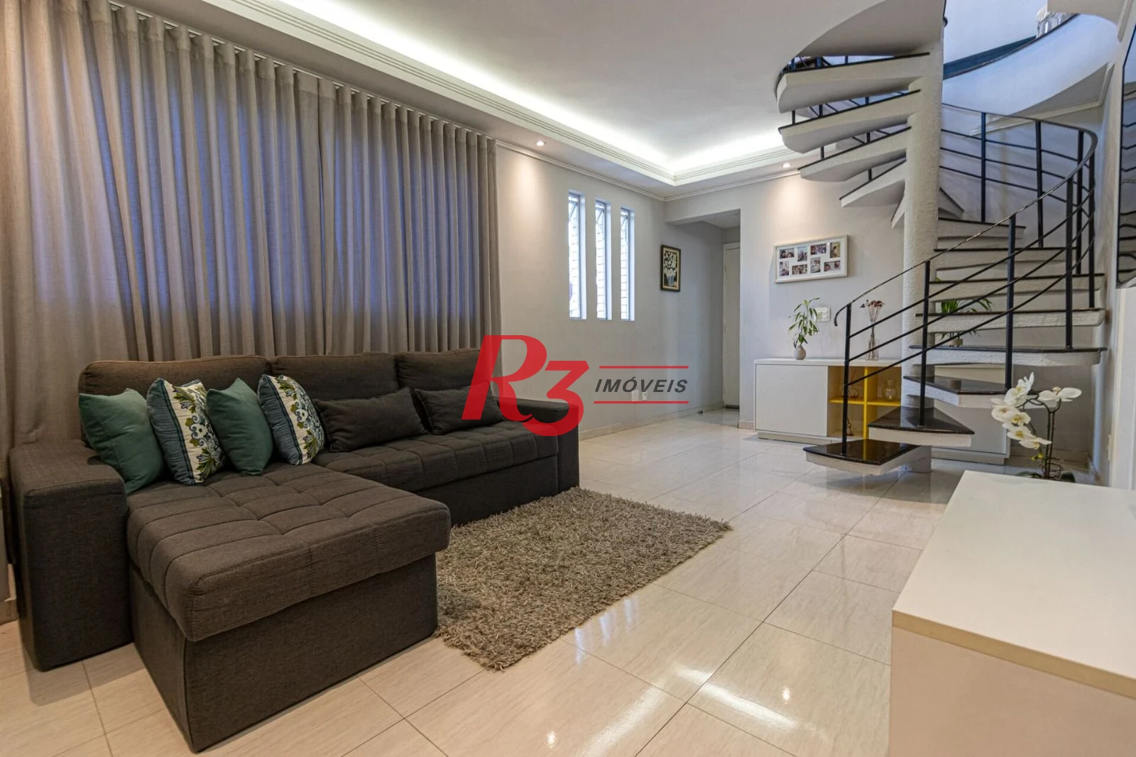 Cobertura com 3 dormitórios à venda, 170 m² por R$ 1.060.000,00 - Pompéia - Santos/SP