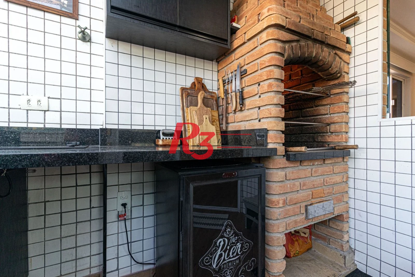 Cobertura com 3 dormitórios à venda, 170 m² por R$ 1.060.000,00 - Pompéia - Santos/SP