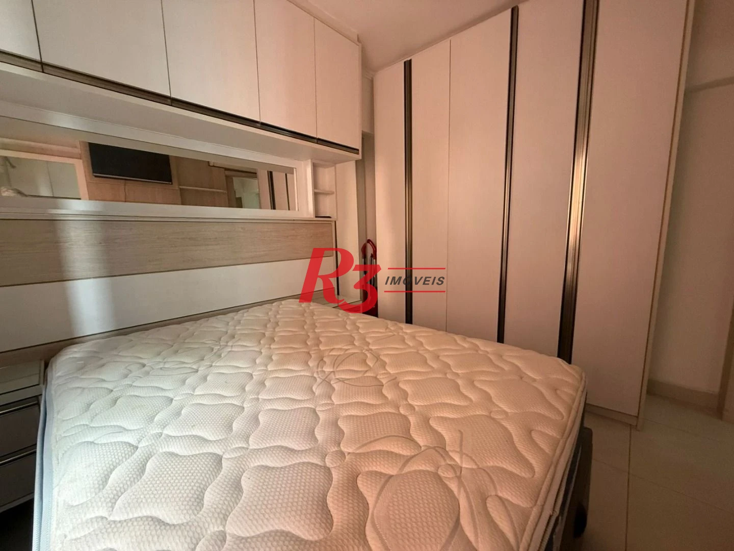 Apartamento com 2 dormitórios à venda, 68 m² por R$ 479.000,00 - José Menino - Santos/SP