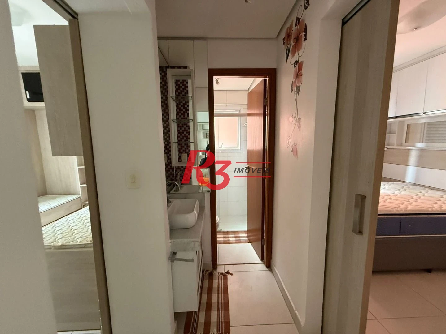 Apartamento com 2 dormitórios à venda, 68 m² por R$ 479.000,00 - José Menino - Santos/SP
