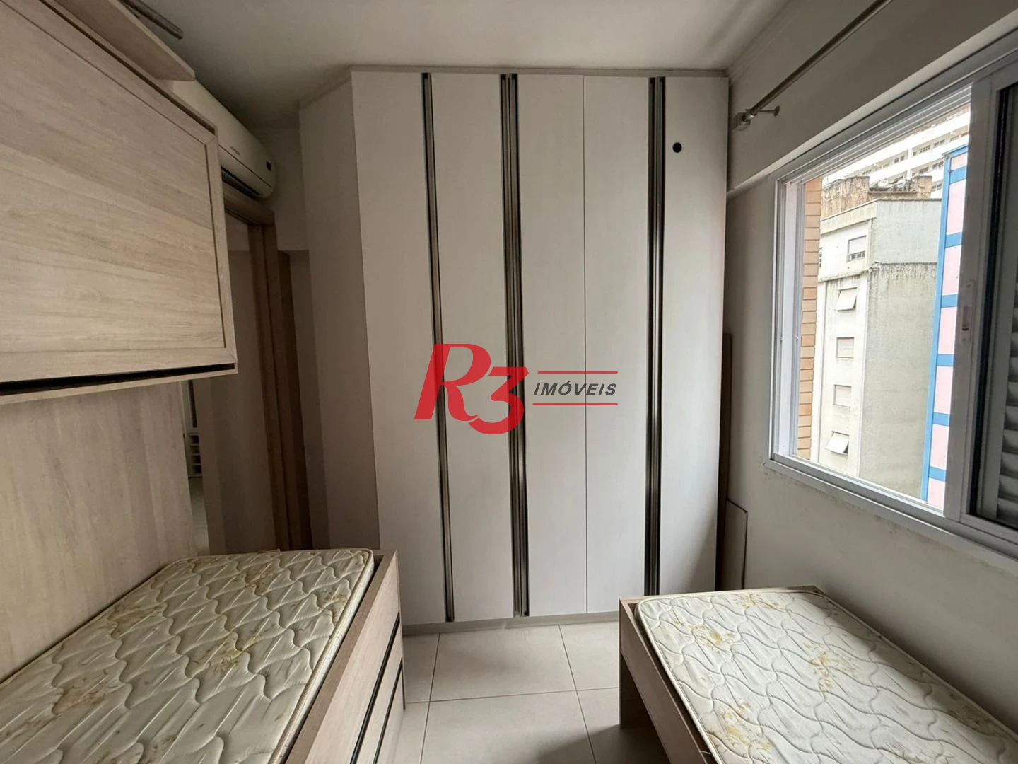 Apartamento com 2 dormitórios à venda, 68 m² por R$ 479.000,00 - José Menino - Santos/SP