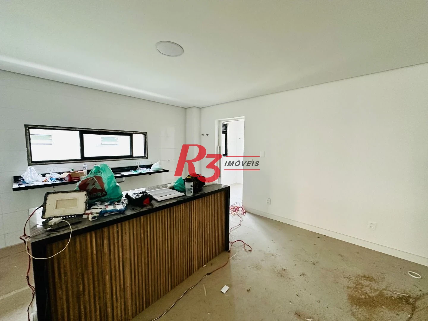 Casa com 2 dormitórios à venda, 110 m² por R$ 980.000,00 - Embaré - Santos/SP