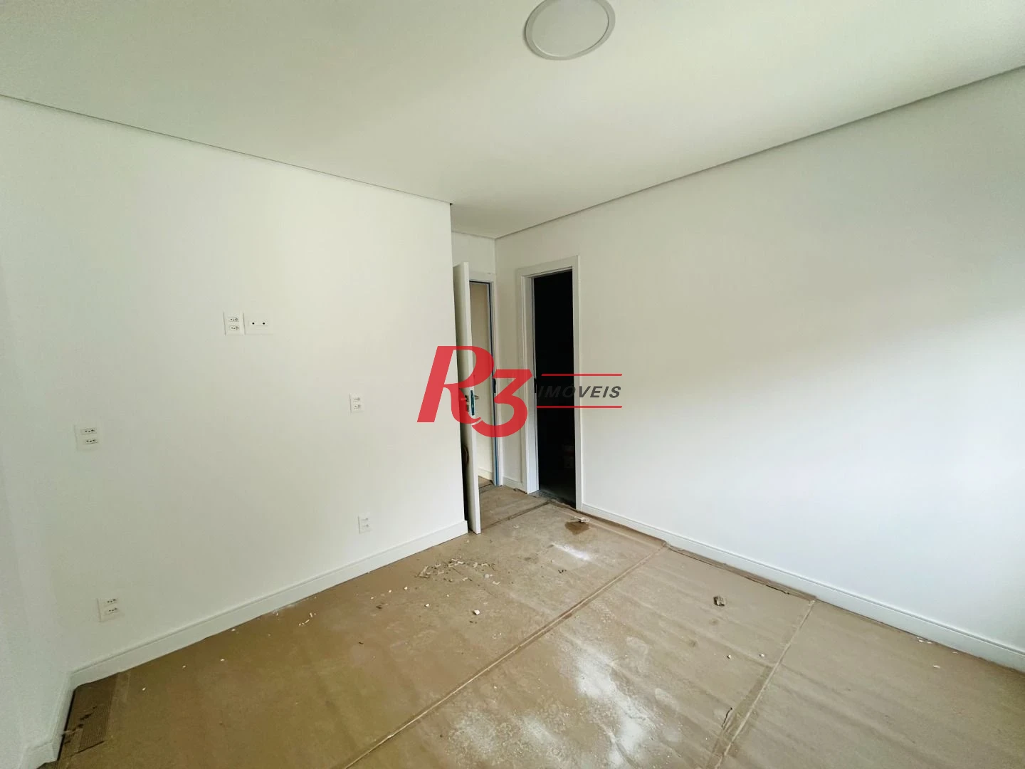 Casa com 2 dormitórios à venda, 110 m² por R$ 980.000,00 - Embaré - Santos/SP