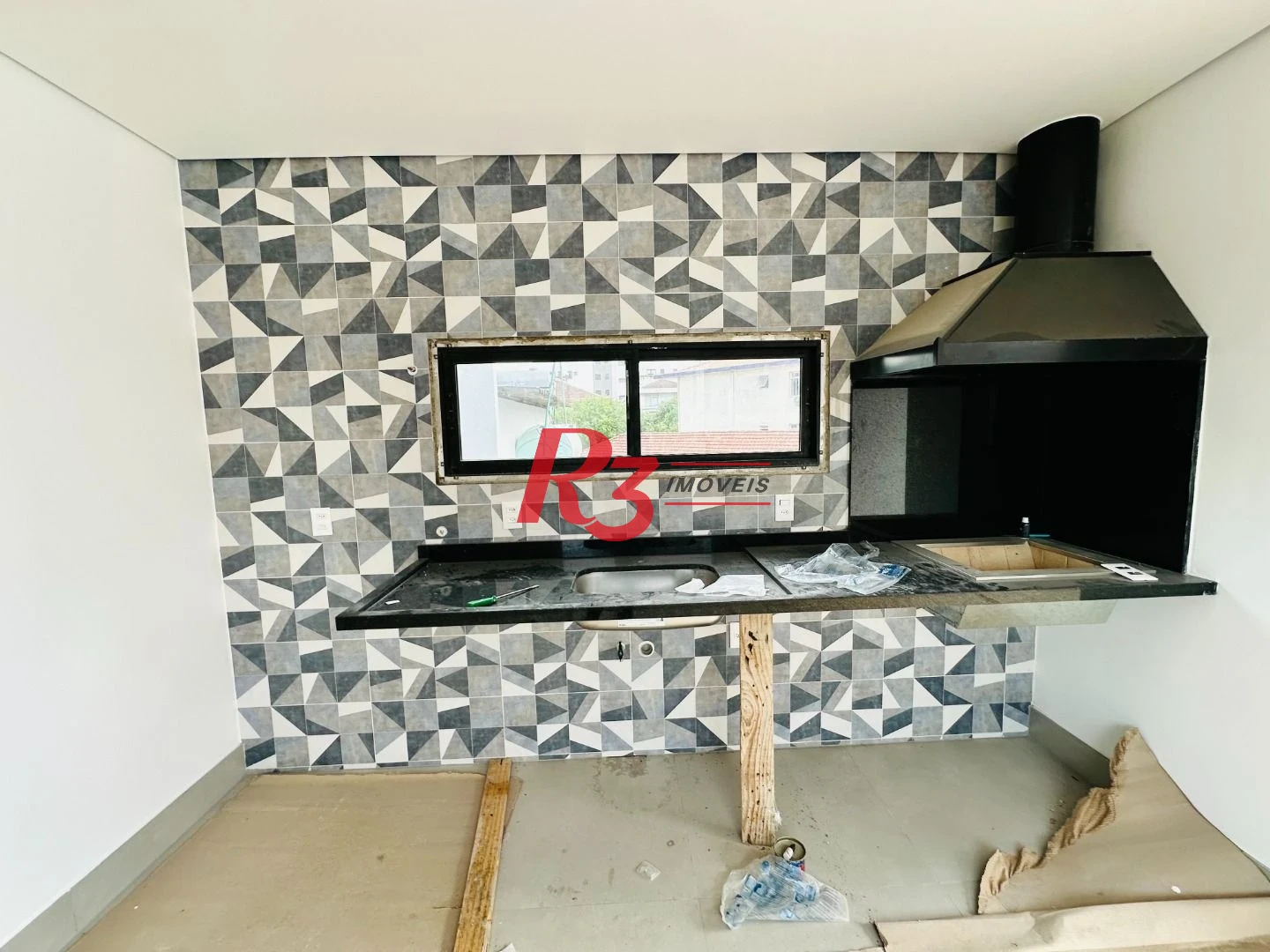 Casa com 2 dormitórios à venda, 110 m² por R$ 980.000,00 - Embaré - Santos/SP