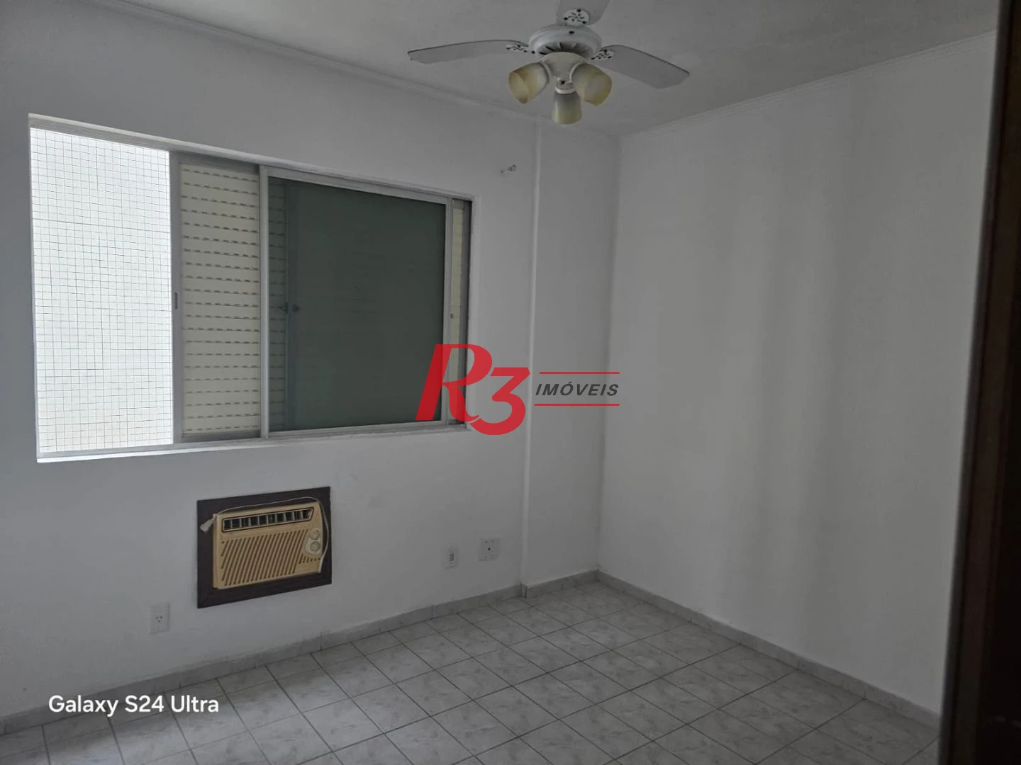 Apartamento com 2 dormitórios à venda, 91 m² por R$ 565.000,00 - Embaré - Santos/SP