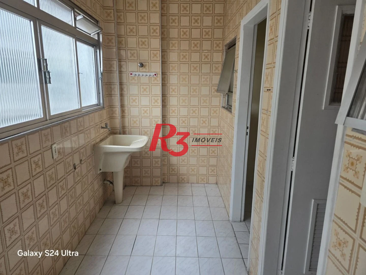 Apartamento com 2 dormitórios à venda, 91 m² por R$ 565.000,00 - Embaré - Santos/SP
