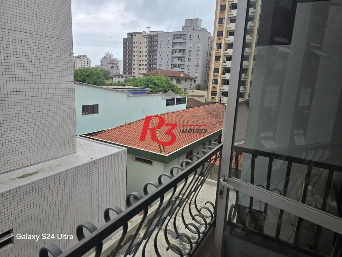 Apartamento com 2 dormitórios à venda, 91 m² por R$ 565.000,00 - Embaré - Santos/SP
