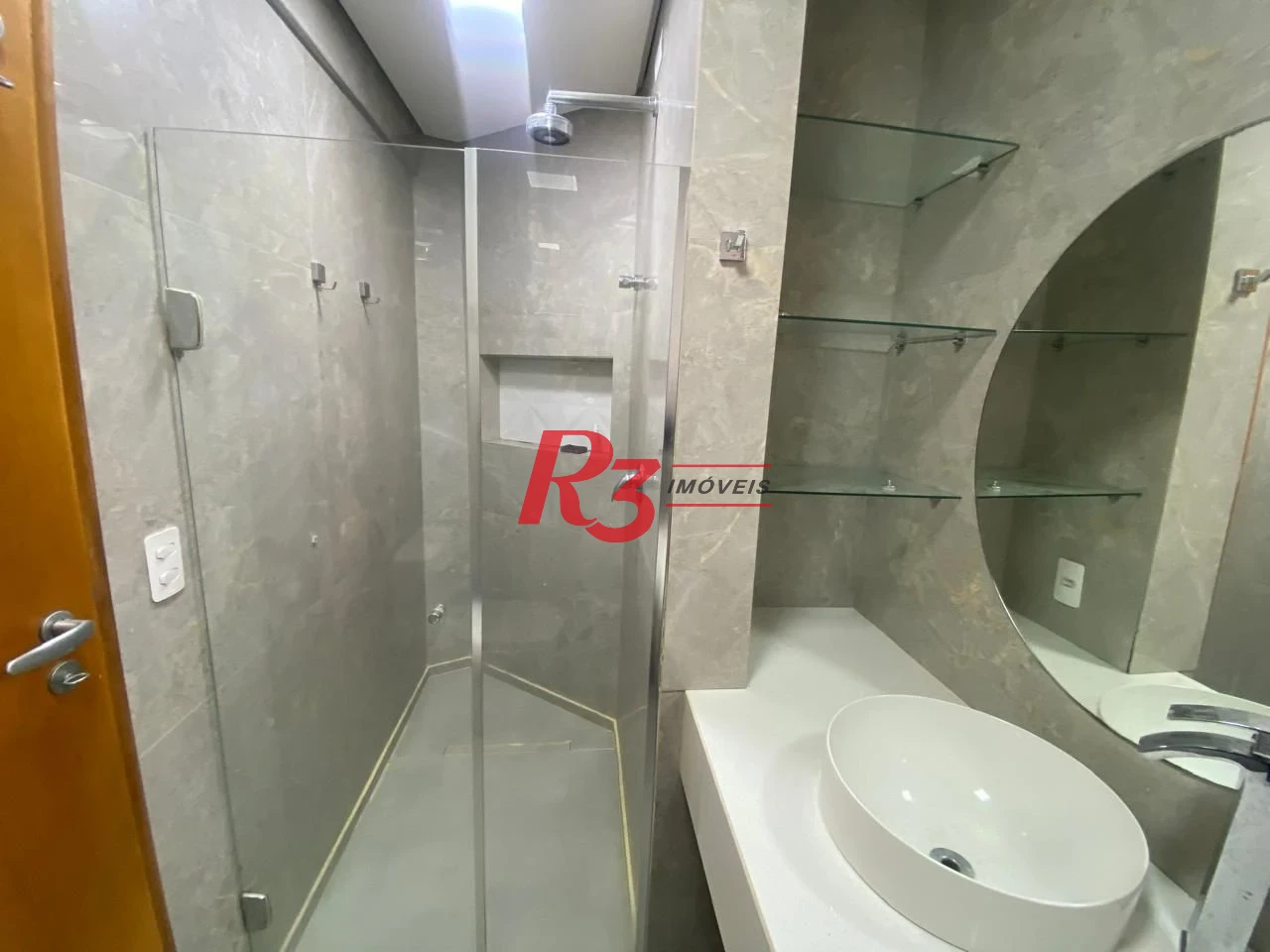 Apartamento com 3 dormitórios para alugar, 160 m² por R$ 7.500,00/mês - Gonzaga - Santos/SP
