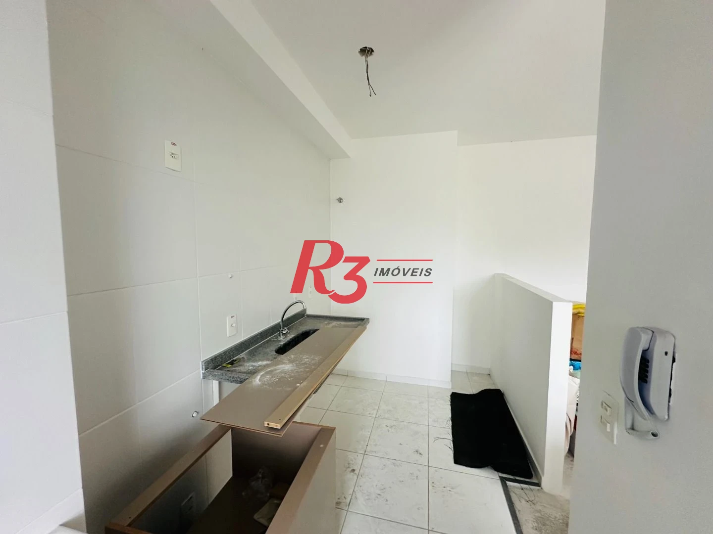 Apartamento com 2 dormitórios à venda, 52 m² por R$ 345.000,00 - Morro de Nova Cintra - Santos/SP