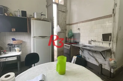 Sobrado com 2 dormitórios à venda, 280 m² por R$ 980.000,00 - Vila Mathias - Santos/SP