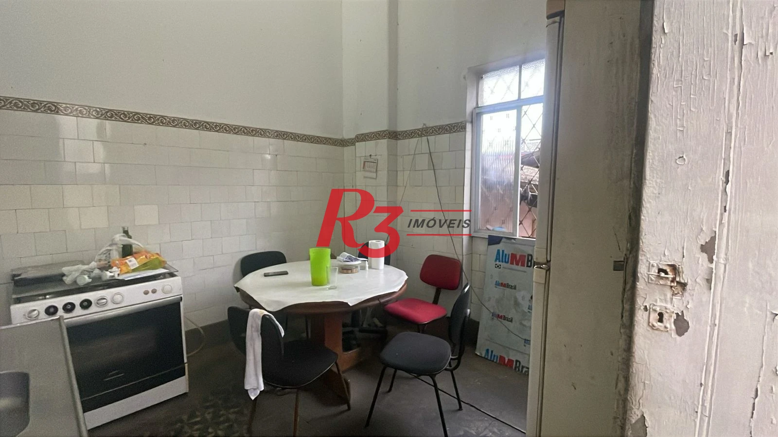Sobrado com 2 dormitórios à venda, 280 m² por R$ 980.000,00 - Vila Mathias - Santos/SP