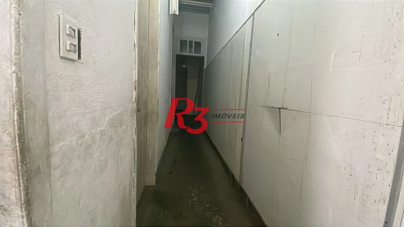 Sobrado com 2 dormitórios à venda, 280 m² por R$ 980.000,00 - Vila Mathias - Santos/SP