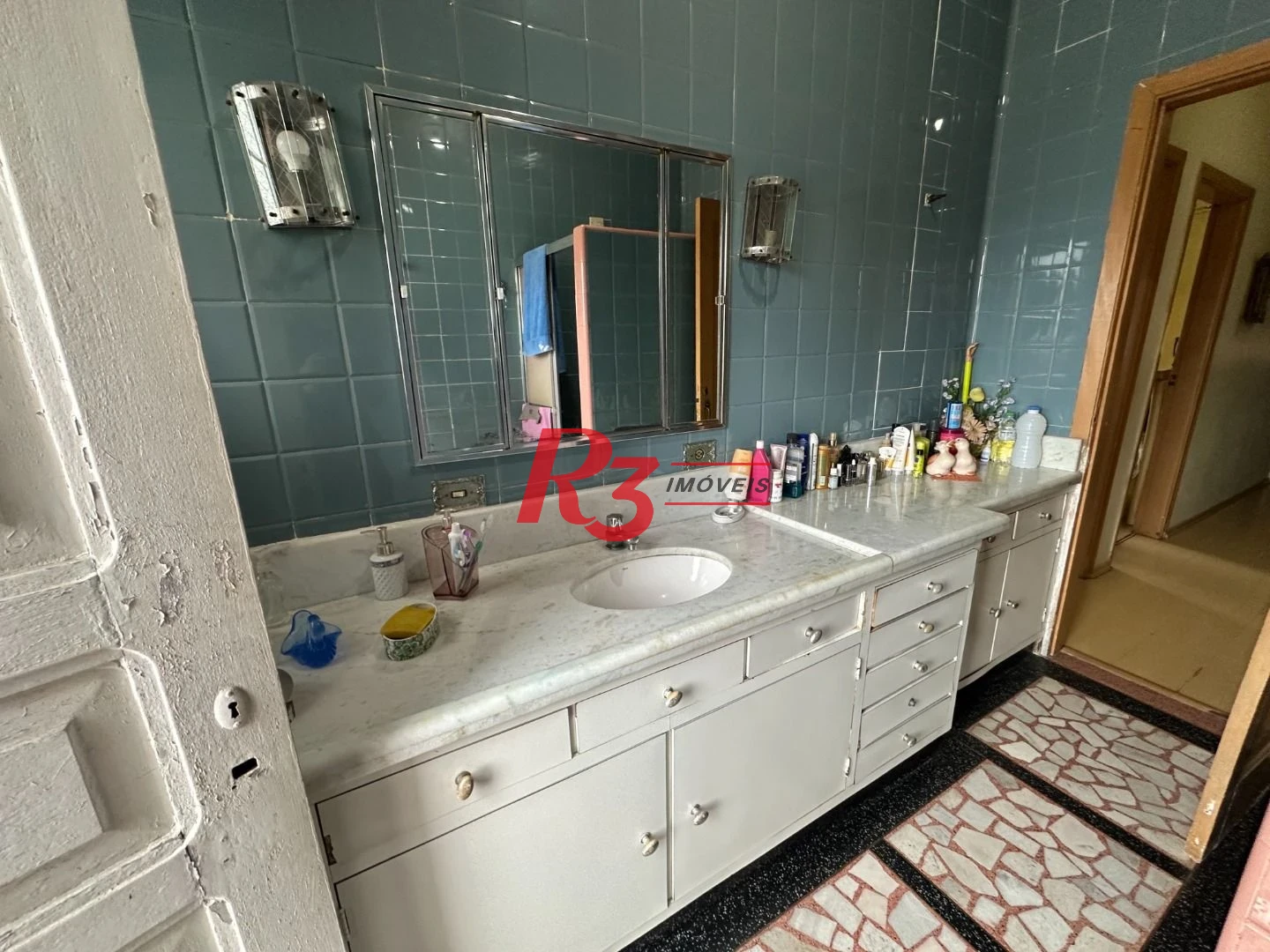 Sobrado com 3 dormitórios para alugar, 160 m² por R$ 15.000,00/mês - Vila Matias - Santos/SP