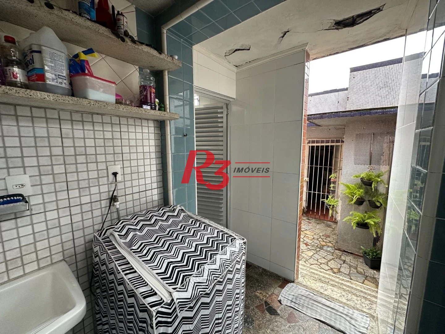 Sobrado com 3 dormitórios para alugar, 160 m² por R$ 15.000,00/mês - Vila Matias - Santos/SP