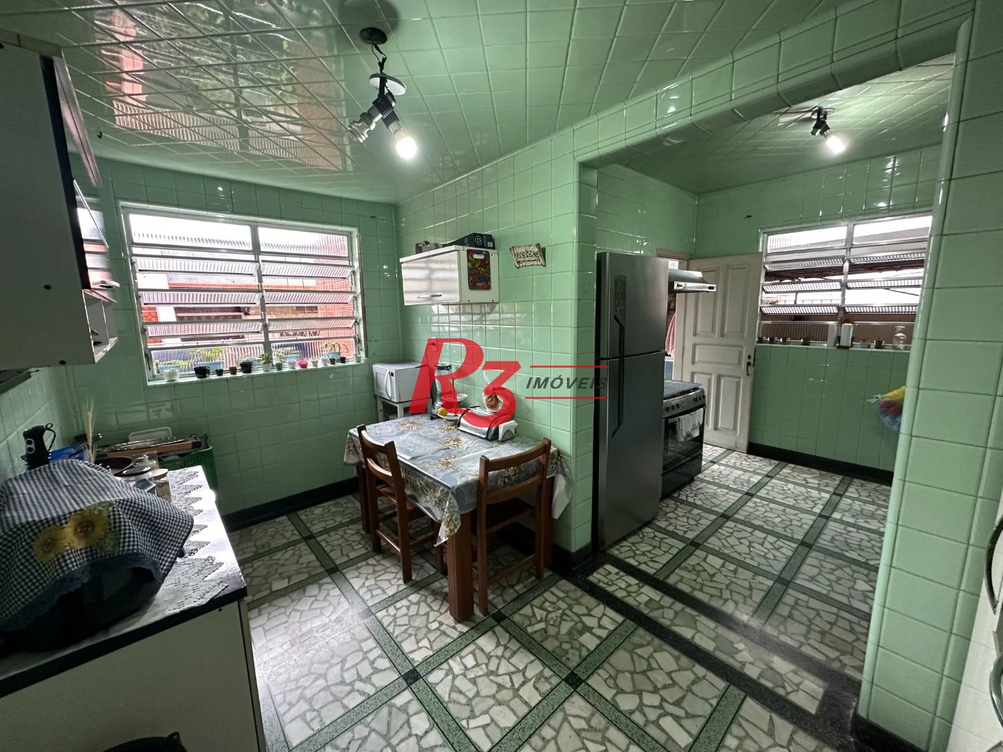 Sobrado com 3 dormitórios para alugar, 160 m² por R$ 15.000,00/mês - Vila Matias - Santos/SP
