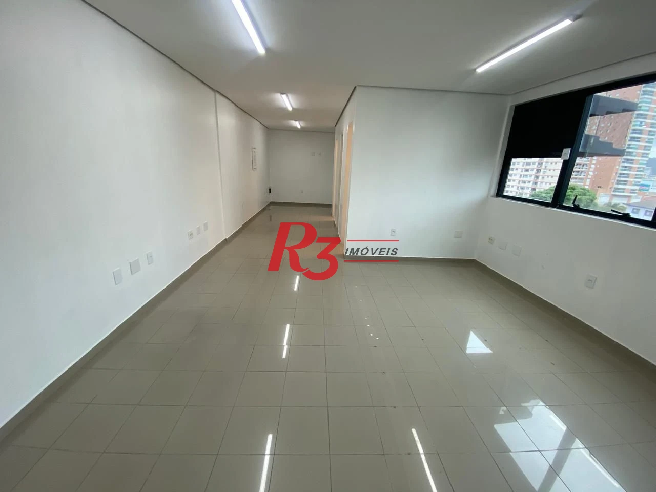 Conjunto para alugar, 66 m² por R$ 4.000,01/mês - Gonzaga - Santos/SP