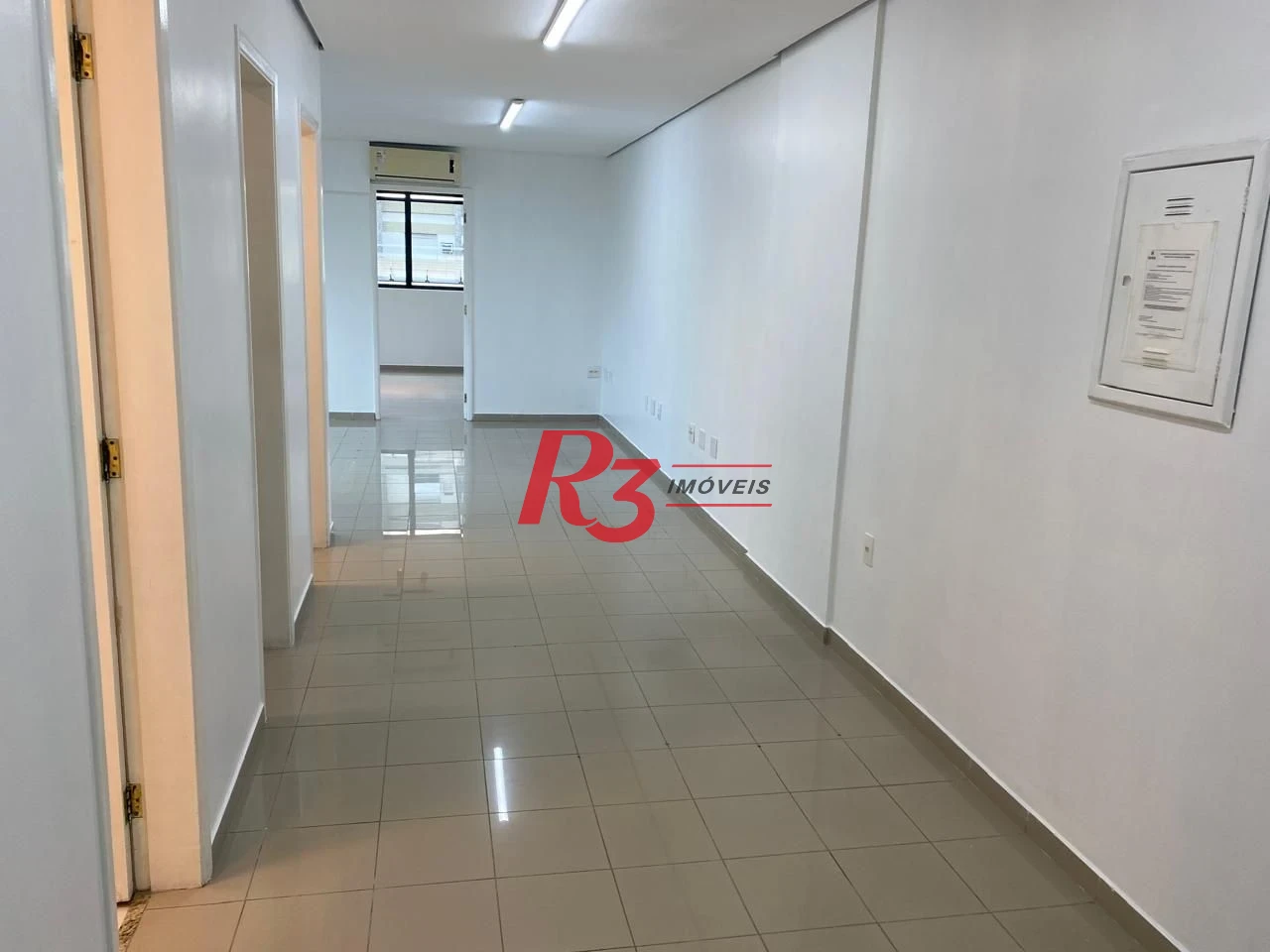 Conjunto para alugar, 66 m² por R$ 4.000,01/mês - Gonzaga - Santos/SP