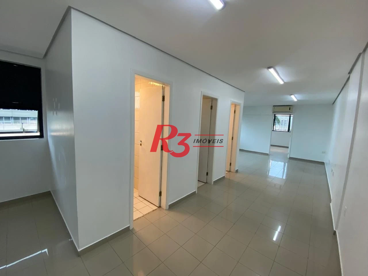 Conjunto para alugar, 66 m² por R$ 4.000,01/mês - Gonzaga - Santos/SP