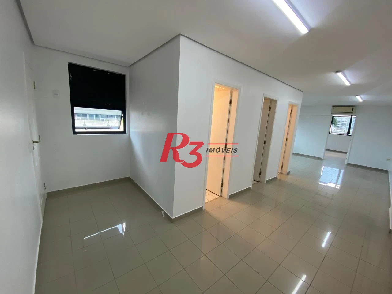 Conjunto para alugar, 66 m² por R$ 4.000,01/mês - Gonzaga - Santos/SP