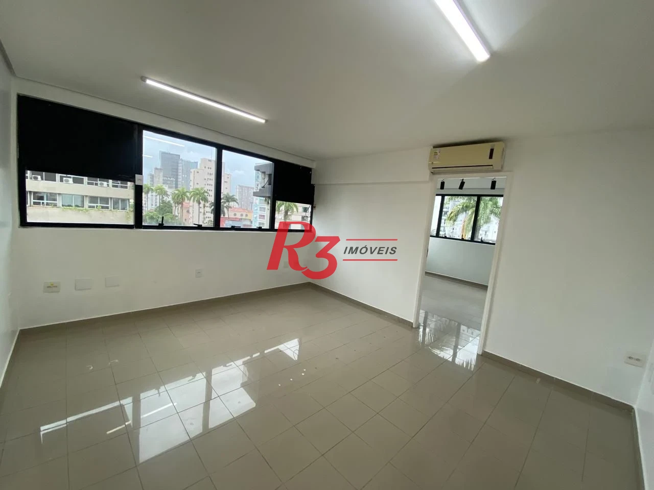 Conjunto para alugar, 66 m² por R$ 4.000,01/mês - Gonzaga - Santos/SP