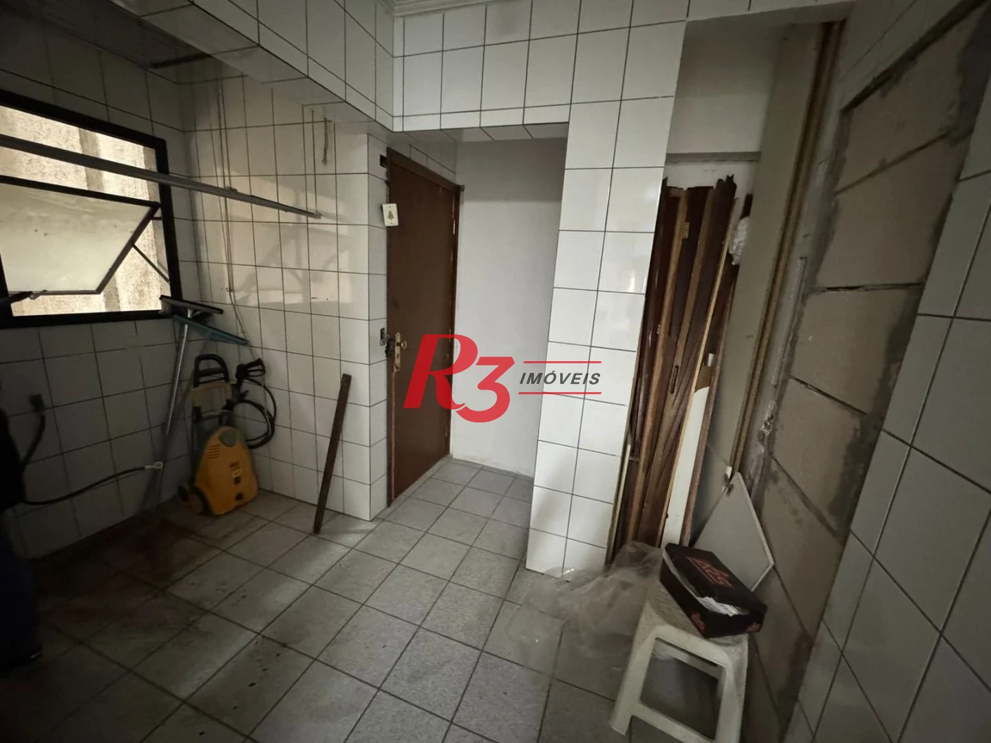 Apartamento com 3 dormitórios à venda, 200 m² por R$ 1.500.000,00 - Embaré - Santos/SP